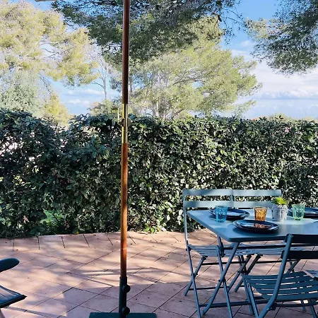 A : 4 Couchages, Terrasse, Parking Prive, A 1km De La - Fr-1-63-325 Лумио